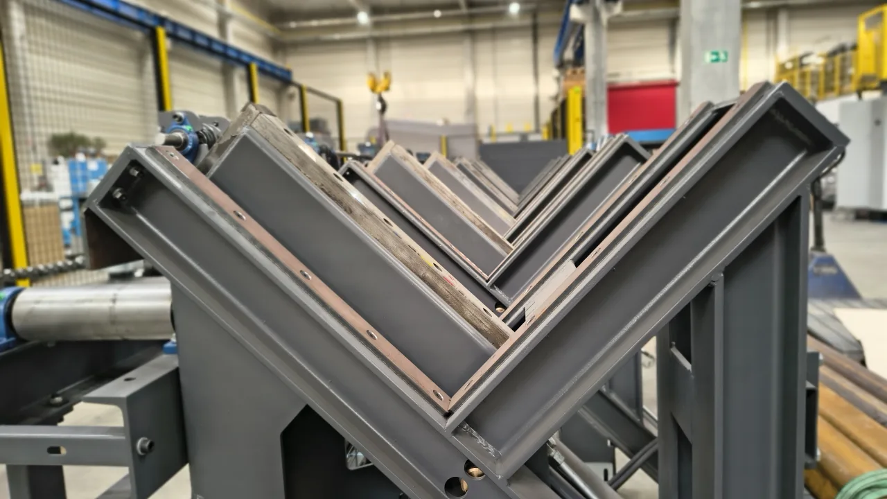 Bündellader mit Stangenmaterial